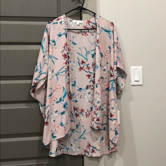 RESTOCKED NWT Pink Floral Kimono Cardigan - Picture 5 of 8